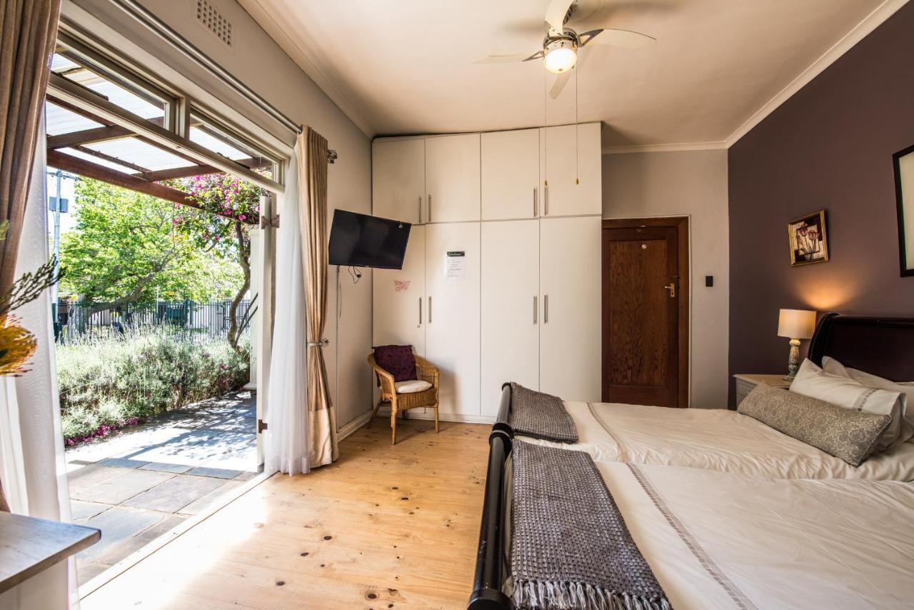 Greenlawns B&B Kaapstad Buitenkant foto